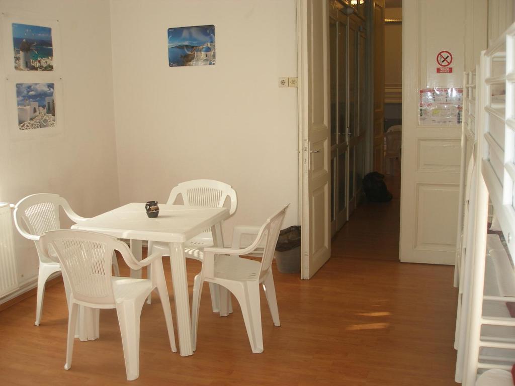 Kretan Hostel Bucharest Luaran gambar