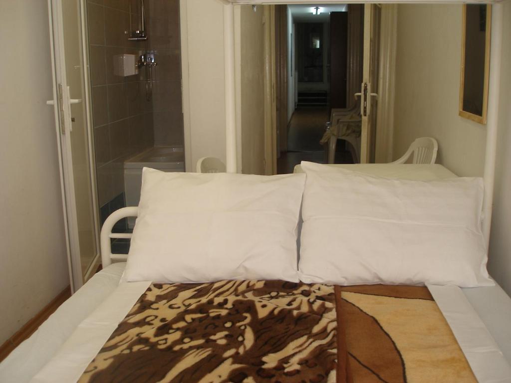 Kretan Hostel Bucharest Bilik gambar