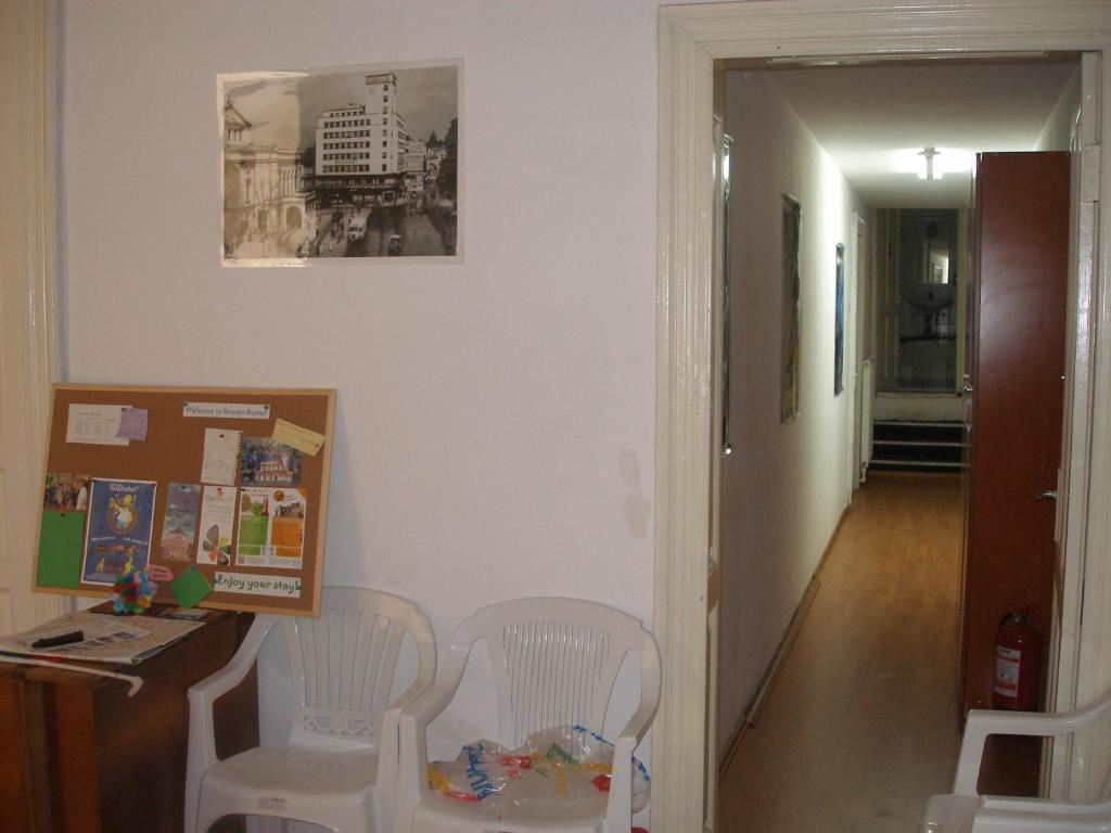 Kretan Hostel Bucharest Luaran gambar