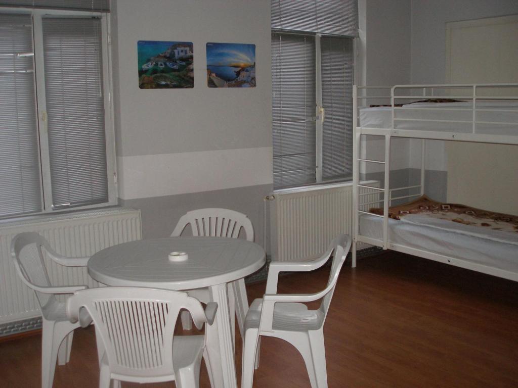 Kretan Hostel Bucharest Bilik gambar